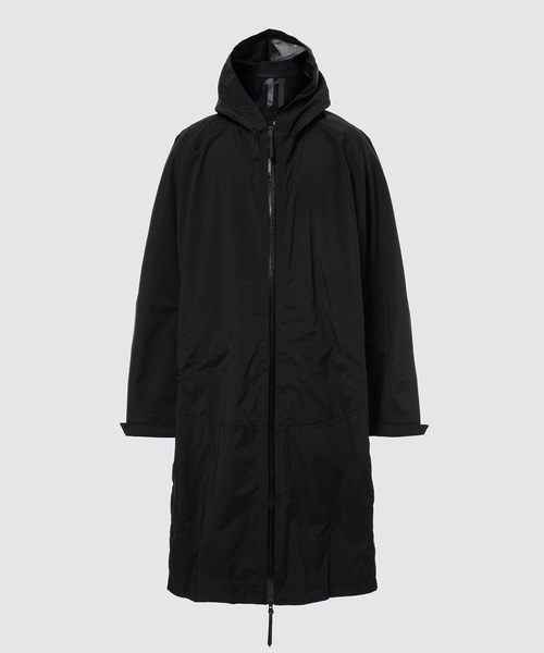 11 by Boris Bidjan Saberi ( ボリスビジャンサベリ)の「R3B(ステンカラーコート・メンズ・ブラック・LARGE)」の1枚目の写真