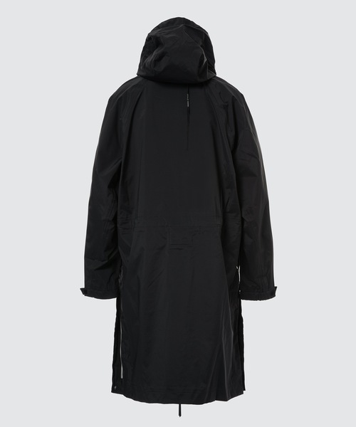 11 by Boris Bidjan Saberi ( ボリスビジャンサベリ)の「R3B(ステンカラーコート・メンズ・ブラック・LARGE)」の4枚目の写真