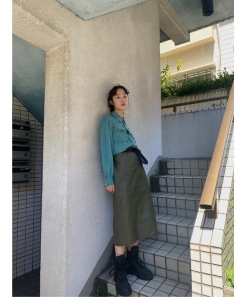 MOUSSY（マウジー）の「FAUX LEATHER スカート（スカート・レディース・ブラック/カーキ/オレンジ・2/1）」の16枚目の写真