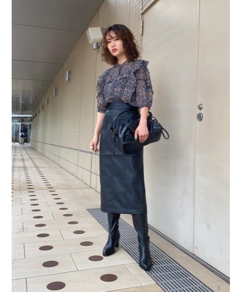 MOUSSY（マウジー）の「FAUX LEATHER スカート（スカート・レディース・ブラック/カーキ/オレンジ・2/1）」の10枚目の写真