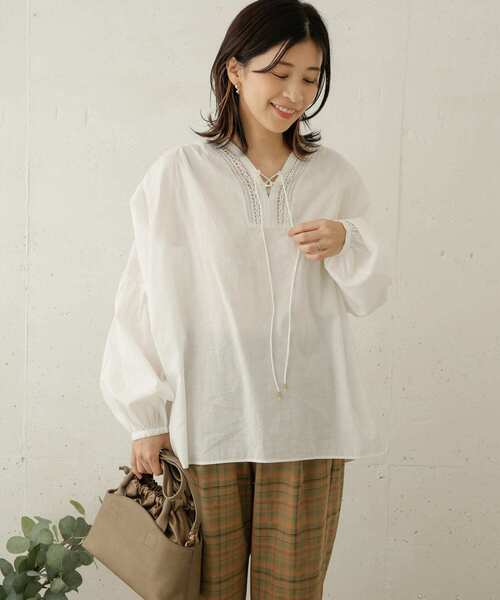 URBAN RESEARCH DOORS（アーバンリサーチドアーズ）の「ボイルレースアップブラウス（シャツ/ブラウス・レディース・ブラック/オフホワイト・ONE）」の4枚目の写真