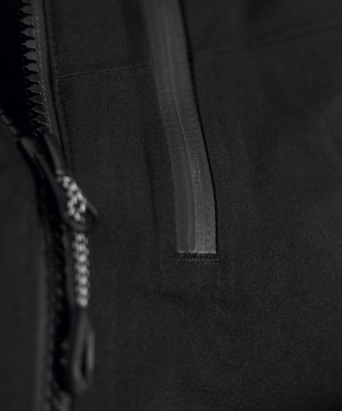 Mammut（マムート）の「【GO OUT / HOUYHNHNM(フイナム) 掲載】アヤコ プロ ハードシェル フーデッド ゴアテックス ジャケット アジアンフィット / Ayako Pro HS Hooded Jacket AF Men / GORE-TEX ゴアテックス（ナイロンジャケット・メンズ・ブルー/ブラック/ネイビー/カーキ・LARGE/SMALL/MEDIUM/X-LARGE）」の17枚目の写真