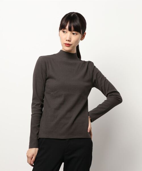 N.(N. Natural Beauty Basic)(エヌエヌナチュラルビューティーベーシック)の「ベーシックリブロングTシャツ(Tシャツ/カットソー・レディース・ホワイト/ブラック/ブラウン・MEDIUM)」の14枚目の写真