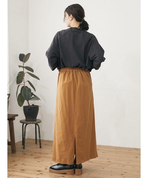 Green　Parks（グリーンパークス）の「バックスリットロングスカート＊（スカート・レディース・ベージュ/カーキ・M/L）」の3枚目の写真