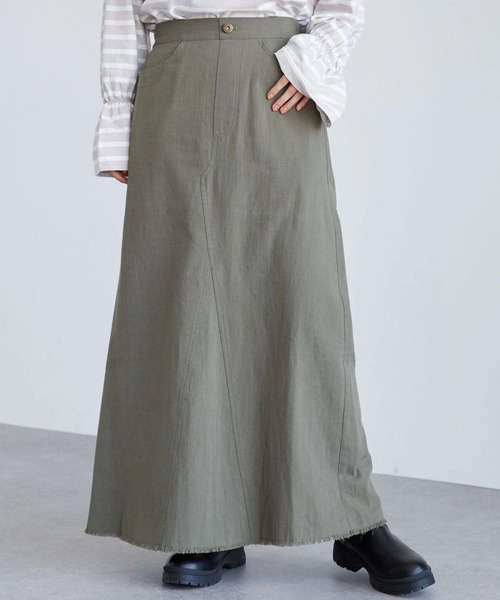 Green　Parks（グリーンパークス）の「バックスリットロングスカート＊（スカート・レディース・ベージュ/カーキ・M/L）」の2枚目の写真