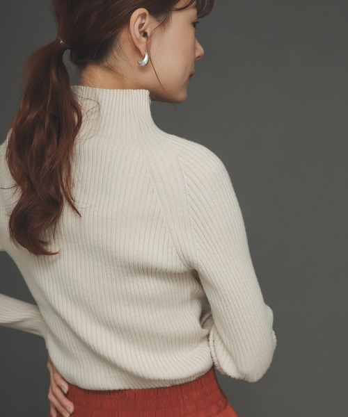 SENSE OF PLACE by URBAN RESEARCH（センスオブプレイスバイアーバンリサーチ）の「ストレッチリブハイネックセーター（ニット/セーター・レディース・オレンジ/アイボリー/ブラック・ONE）」の12枚目の写真