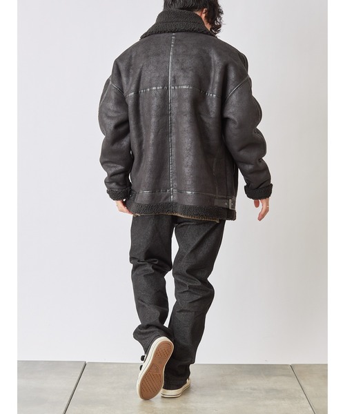 COLONY 2139（コロニートゥーワンスリーナイン）の「フェイクムートンB-3ブルゾン（ムートンコート・メンズ・ブラック×ブラック/ブラック×ベージュ/ブラウン・SMALL/MEDIUM/LARGE/X-LARGE）」の21枚目の写真