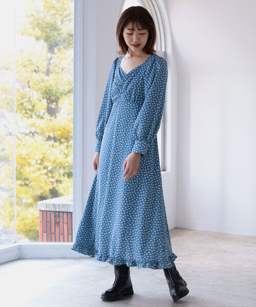 BeAMS DOT（ビームスドット）の「【WEB限定】BeAMS DOT / ペンタゴンネック フラワーワンピース（ワンピース・レディース・ホワイト系その他5/ブルー系その他3・FREE）」の22枚目の写真
