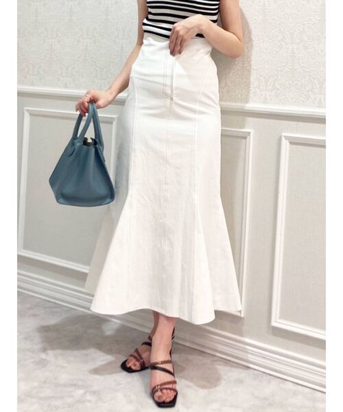 dazzlin（ダズリン）の「ステッチラインマーメイドスカート（スカート・レディース・ベージュ/オフホワイト/インディゴブルー/ピンク・SMALL/MEDIUM）」の20枚目の写真