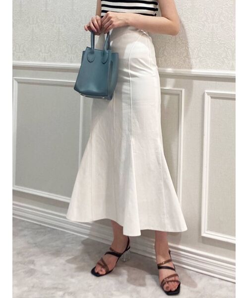 dazzlin（ダズリン）の「ステッチラインマーメイドスカート（スカート・レディース・ベージュ/オフホワイト/インディゴブルー/ピンク・SMALL/MEDIUM）」の19枚目の写真