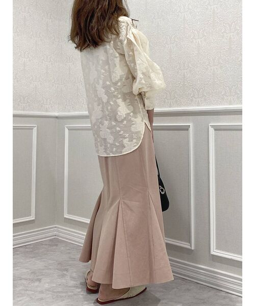 dazzlin（ダズリン）の「ステッチラインマーメイドスカート（スカート・レディース・ベージュ/オフホワイト/インディゴブルー/ピンク・SMALL/MEDIUM）」の17枚目の写真