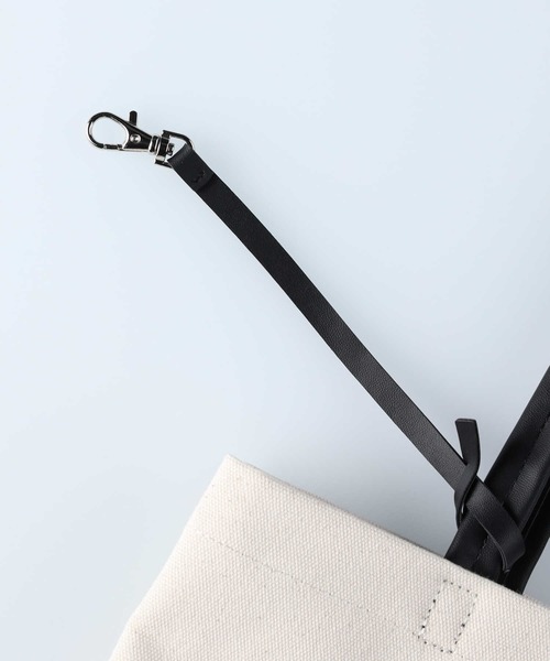 BACK NUMBER（バックナンバー）の「【BACK NUMBER】ストラップ付ＰＵトート【A4対応】（トートバッグ・メンズ・ブラック/キナリ・フリー）」の10枚目の写真