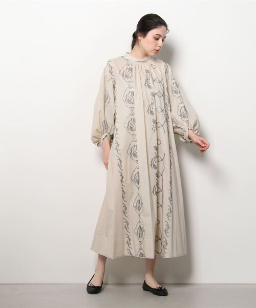 mudoca(ムドカ)の「ワンピース -とくべつな場所-(ワンピース・レディース・ベージュ/スミクロ・FREE)」の15枚目の写真