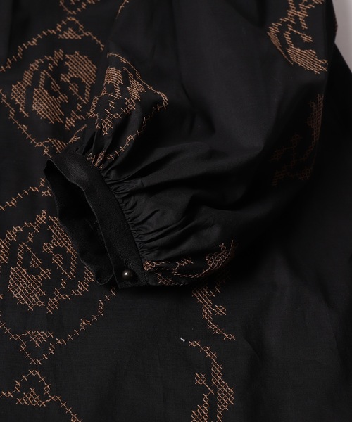 mudoca(ムドカ)の「ワンピース -とくべつな場所-(ワンピース・レディース・ベージュ/スミクロ・FREE)」の14枚目の写真