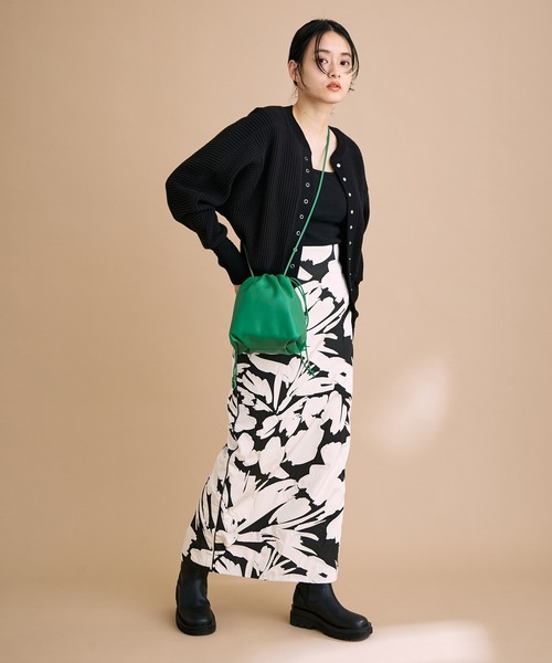 ADAM ET ROPE'（アダムエロペ）の「サーマルカーディガン（カーディガン/ボレロ・レディース・ブラック/サックスブルー/キナリ・FREE）」の6枚目の写真