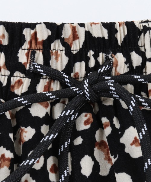 CAMBIO(カンビオ)の「mp9737-Leopard Relax Pants パンツ(その他パンツ・メンズ・ネイビー/ベージュ/ブラック・L/M/S)」の18枚目の写真