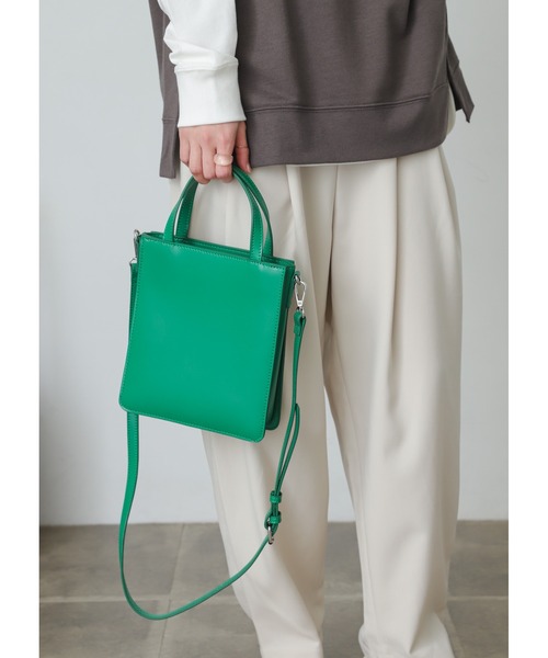 SENSE OF PLACE by URBAN RESEARCH（センスオブプレイスバイアーバンリサーチ）の「2WAYスクエアミニトートバッグ（トートバッグ・レディース・ブラック/ブラウン/グリーン・ONE）」の5枚目の写真