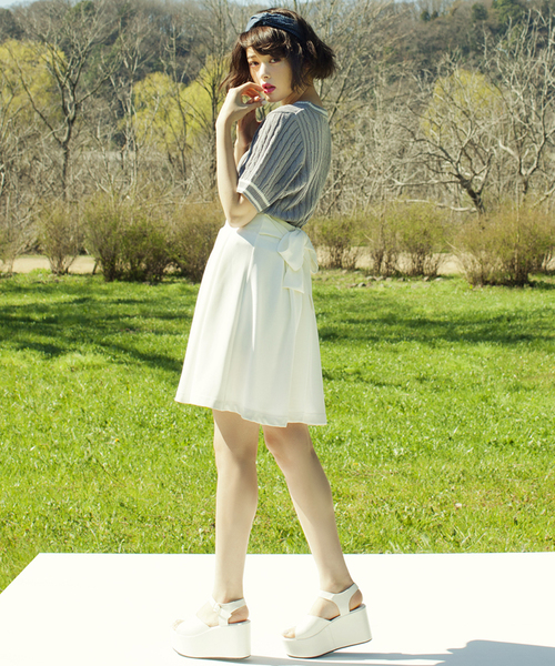 WEGO（ウィゴー）の「WEGO/バックリボンフレアスカート（スカート・レディース・オフホワイト/ブラック/レッド・FREE）」の19枚目の写真