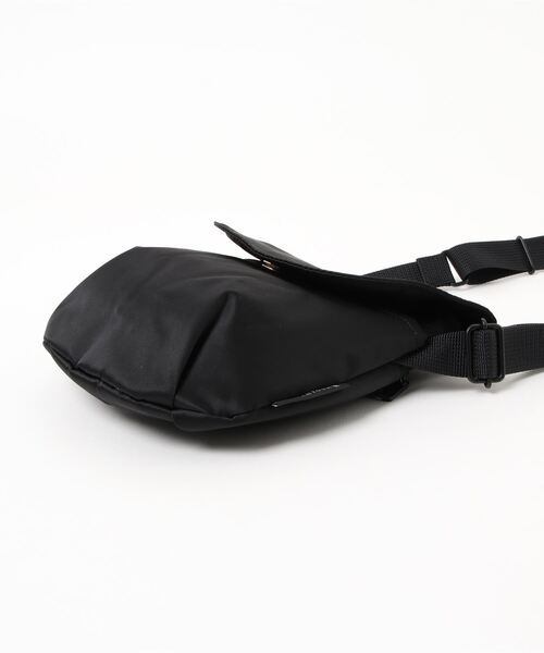 バッグ ROUND SACOCHE MXP022 Mackintosh（マッキントッシュ）の「【MACKINTOSH X PORTER】 ROUND