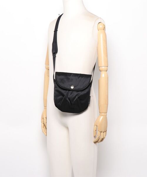 バッグ ROUND SACOCHE MXP022 バッグ ROUND SACOCHE MXP022 中古・古着通販】MACKINTOSH