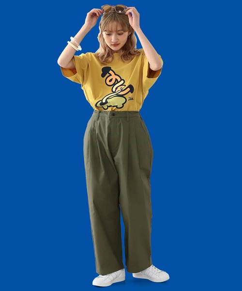 YUYA × BeAMS DOT(ユウヤバイビームスドット)の「YUYA × BeAMS DOT / 2タック ルーズ テーパード パンツ(チノパンツ・メンズ・オリーブ/ホワイト/ベージュ/チャコールグレー/ダークブラウン/ベージュ系その他・LARGE/MEDIUM)」の21枚目の写真