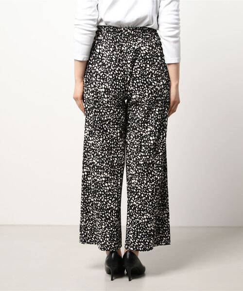 DAIS-Y（デイジー）の「セルフカット可能！裏起毛ダルメシアン柄プリーツパンツ（その他パンツ・レディース・ブラック/ホワイト・FREE）」の4枚目の写真