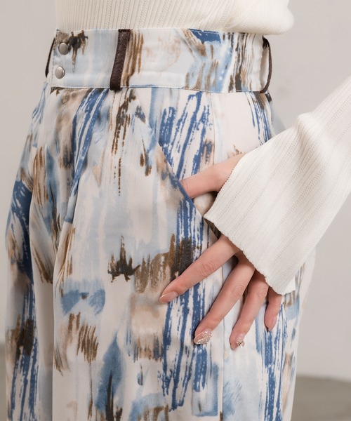 Ezick（エジック）の「【&g’aime】アートプリントワイドパンツ（その他パンツ・レディース・チャコールグレー/ブルー・FREE）」の6枚目の写真