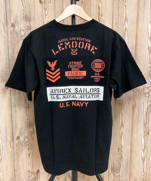 AVIREX(アヴィレックス)の「NAVAL SHEETI PATCH 半袖Tシャツ(Tシャツ/カットソー・メンズ・ダークオリーブ/ブラック/ホワイト/オレンジ・XXL/L/XL/M)」の2枚目の写真