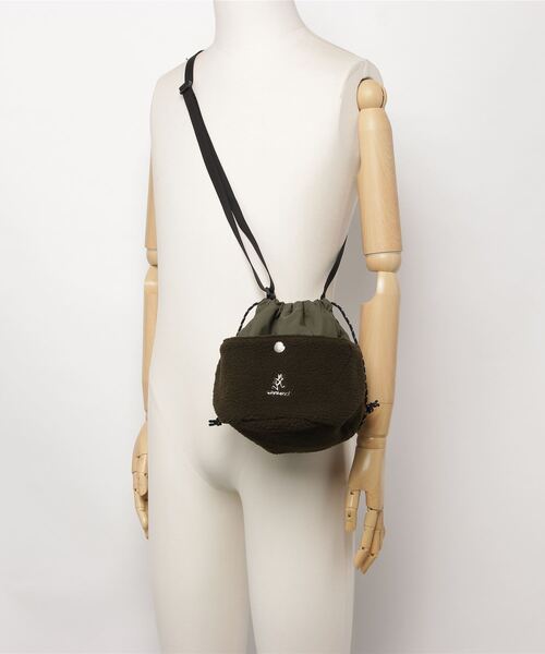 Gramicci（グラミチ）の「GRAMICCI/グラミチ　BOA FLEECE CHALK POUCH　ボアフリースチョークポーチ　GRB-0113（ハンドバッグ・メンズ・オリーブ/タン・FREE）」の6枚目の写真