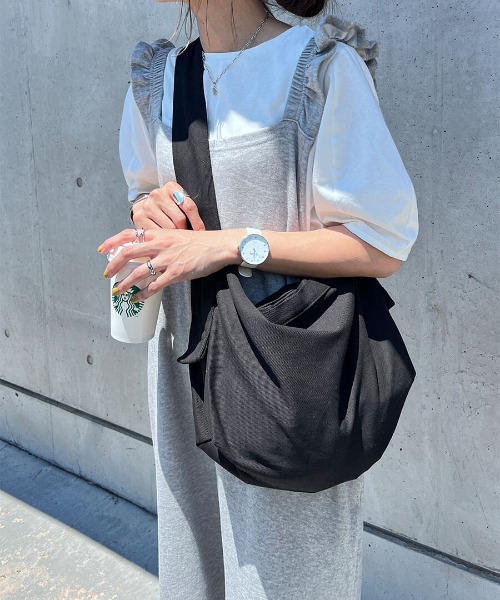 ISOOK（アイスー）の「Canvas tote bag / キャンバストートバッグ（chiica select）（ショルダーバッグ・レディース・ブラック/アイボリー・FREE）」の2枚目の写真