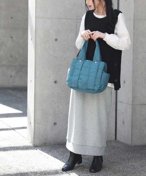 osharewalker（オシャレウォーカー）の「『ポリエステルツイルMサイズトートバッグ』（トートバッグ・レディース・ブラック/グレー/グレイッシュブルー/カーキ/レッド・FREE）」の10枚目の写真