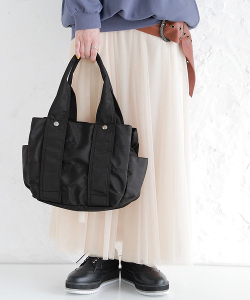 osharewalker（オシャレウォーカー）の「『ポリエステルツイルMサイズトートバッグ』（トートバッグ・レディース・ブラック/グレー/グレイッシュブルー/カーキ/レッド・FREE）」の17枚目の写真