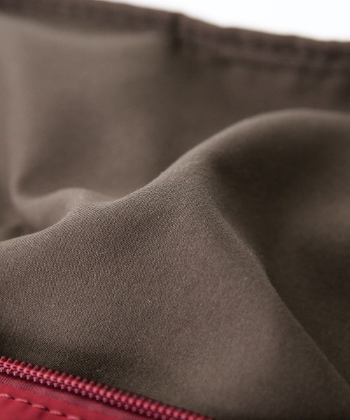 osharewalker（オシャレウォーカー）の「『ポリエステルツイルMサイズトートバッグ』（トートバッグ・レディース・ブラック/グレー/グレイッシュブルー/カーキ/レッド・FREE）」の21枚目の写真