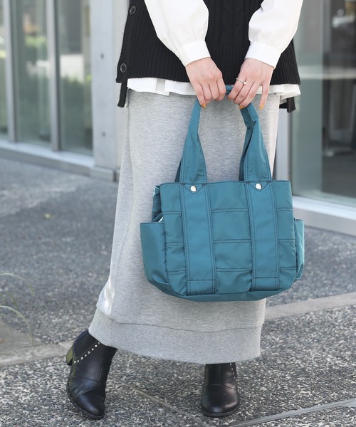 osharewalker（オシャレウォーカー）の「『ポリエステルツイルMサイズトートバッグ』（トートバッグ・レディース・ブラック/グレー/グレイッシュブルー/カーキ/レッド・FREE）」の8枚目の写真