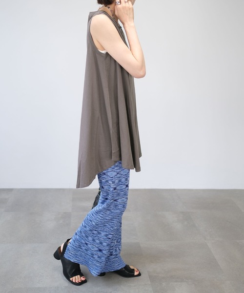 ＡＮＤＪ（アンドジェイ）の「段染めミックスカラーバックスリットフレアパンツ（その他パンツ・レディース・グリーン/ブラウン/ブルー・M）」の10枚目の写真