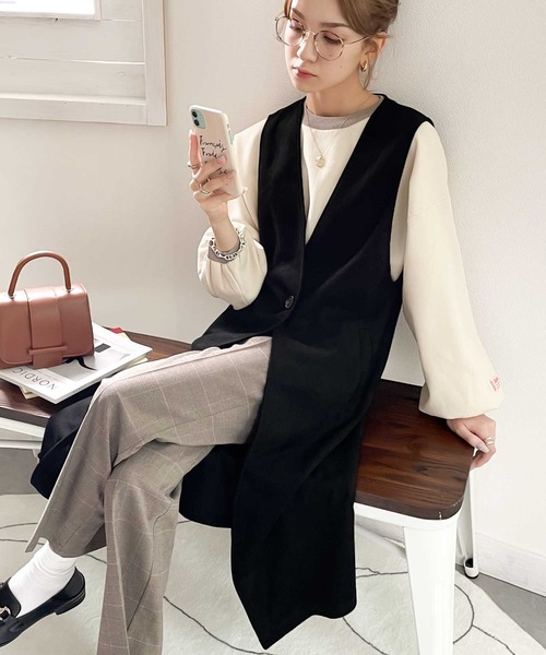 classicalelf(クラシカルエルフ)の「こなれ感が高まる。スエードポンチロングジレベスト(ベスト・レディース・ブラック/ブラウン/グリーン/ベージュ系その他・SMALL/MEDIUM/LARGE/X-LARGE)」の9枚目の写真