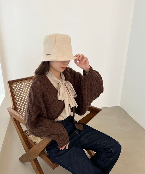 MAJESTIC LEGON（マジェスティックレゴン）の「クラシカルボウタイブラウス（シャツ/ブラウス・レディース・ブラック系その他/オフホワイト/パープル/ブラック/パープル系その他/ブラック系その他2/ベージュ・MEDIUM）」の5枚目の写真