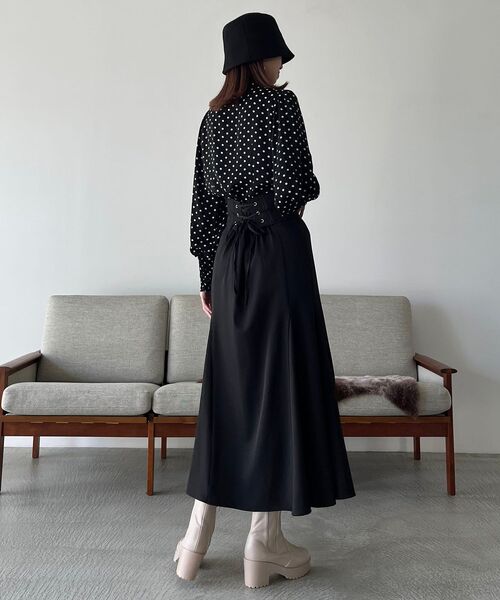 MAJESTIC LEGON（マジェスティックレゴン）の「クラシカルボウタイブラウス（シャツ/ブラウス・レディース・ブラック系その他/オフホワイト/パープル/ブラック/パープル系その他/ブラック系その他2/ベージュ・MEDIUM）」の11枚目の写真