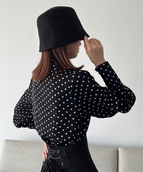 MAJESTIC LEGON（マジェスティックレゴン）の「クラシカルボウタイブラウス（シャツ/ブラウス・レディース・ブラック系その他/オフホワイト/パープル/ブラック/パープル系その他/ブラック系その他2/ベージュ・MEDIUM）」の14枚目の写真