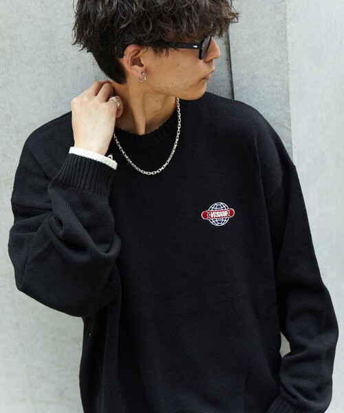 VISION STREET WEAR(ヴィジョンストリートウェア)の「【22FW】【VISION STREET WEAR/ヴィジョンストリートウェア】 別注ジャガードロゴクルーネックニット/オーバーサイズ/ユニセックス(ニット/セーター・メンズ・ブラック/オフホワイト/ブルー/グリーン/マスタード・MEDIUM/LARGE/X-LARGE)」の6枚目の写真