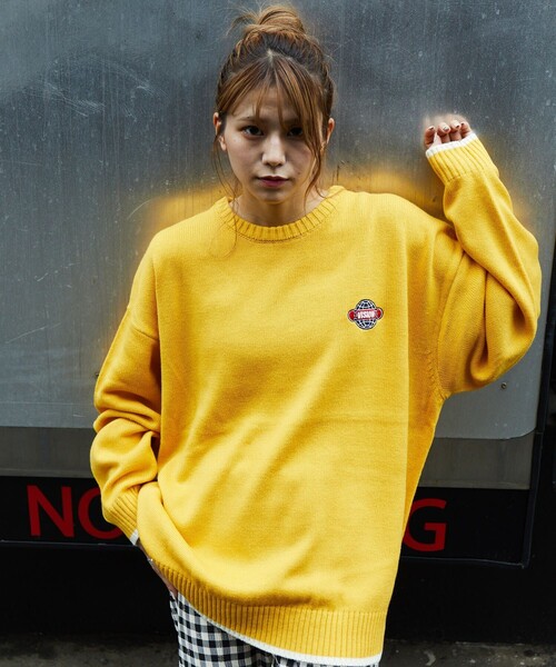 VISION STREET WEAR(ヴィジョンストリートウェア)の「【22FW】【VISION STREET WEAR/ヴィジョンストリートウェア】 別注ジャガードロゴクルーネックニット/オーバーサイズ/ユニセックス(ニット/セーター・メンズ・ブラック/オフホワイト/ブルー/グリーン/マスタード・MEDIUM/LARGE/X-LARGE)」の11枚目の写真