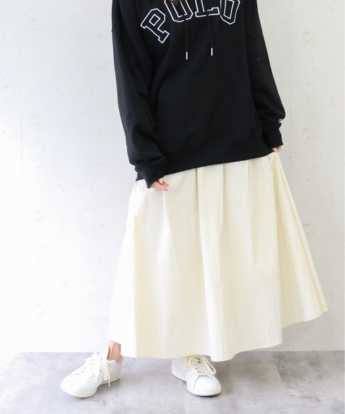 Per sist ence(パーシエンス)の「Per sist ence/ シャカシャカティアードスカート(スカート・レディース・ブラック/ピンク/オレンジ/アイボリー/グレイッシュベージュ/カーキ・FREE)」の2枚目の写真