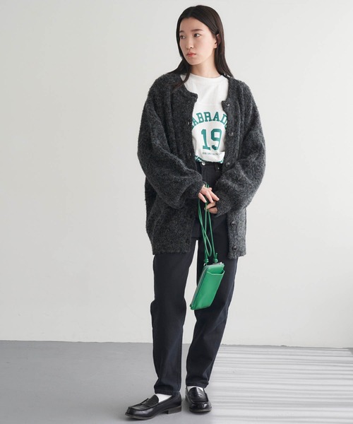 Chaco closet(チャコ クローゼット)の「畔編みモヘアライクボリュームスリーブカーディガン(カーディガン/ボレロ・レディース・ピンク/ライム/イエロー/ブラック/グレイッシュベージュ/ブルー/アイボリー/グレー/オレンジ・FREE)」の15枚目の写真