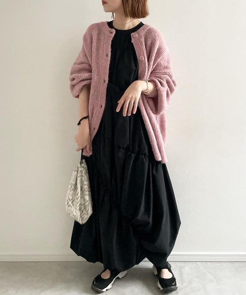 Chaco closet(チャコ クローゼット)の「畔編みモヘアライクボリュームスリーブカーディガン(カーディガン/ボレロ・レディース・ピンク/ライム/イエロー/ブラック/グレイッシュベージュ/ブルー/アイボリー/グレー/オレンジ・FREE)」の10枚目の写真