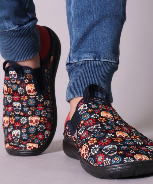 GERRY（ジェリー）の「(AC)【GERRY】【家族で履こうっ！】かかとが踏める キャンプ スリッポン（スリッポン・レディース・ブラック/カーキ/ネイビー系/ネイビー系1/オレンジ/ターメリック/ダークインディゴブルー/ブラック系・MEDIUM/LARGE/X-LARGE）」の7枚目の写真