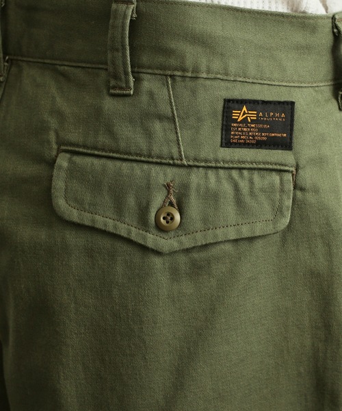 Alpha Industries(アルファインダストリーズ)の「【直営店限定】M52 チノトラウザー ミリタリーチノパンツ(チノパンツ・メンズ・ベージュ/オリーブ・SMALL/MEDIUM/LARGE/X-LARGE)」の12枚目の写真