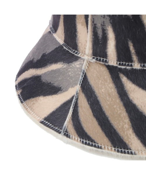 Guess（ゲス）の「Faux Fur Hat（ハット・レディース・ベージュ・ONE SIZE）」の5枚目の写真