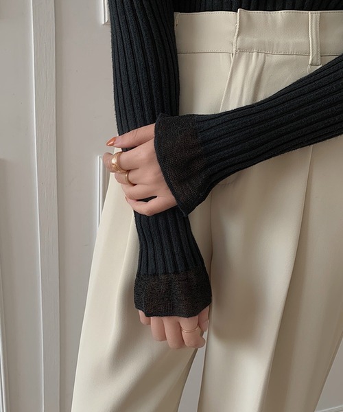 LAFFMO（ラフモ）の「リブドッキングシアーニットトップス（ニット/セーター・レディース・ホワイト/ブラック/イエロー/ブルー/パープル・FREE）」の13枚目の写真