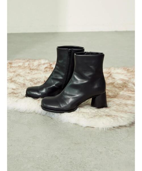 AMERICAN HOLIC（アメリカンホリック）の「オブリークショートブーツ（ブーツ・レディース・ブラック/アイボリー・S/M/L）」の9枚目の写真