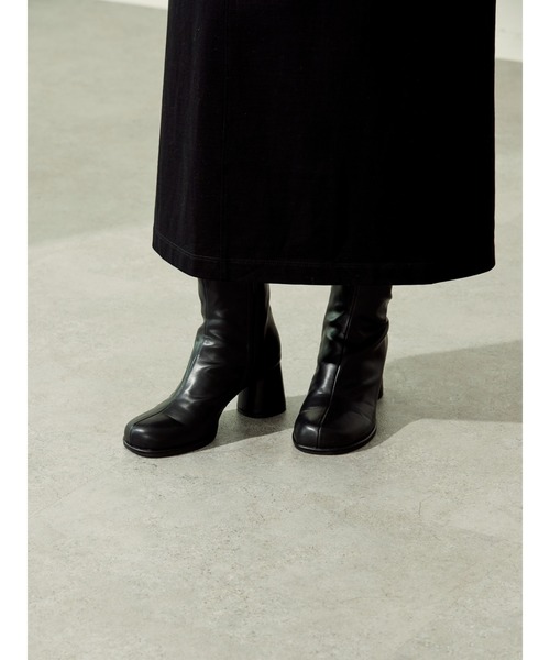 AMERICAN HOLIC（アメリカンホリック）の「オブリークショートブーツ（ブーツ・レディース・ブラック/アイボリー・S/M/L）」の3枚目の写真